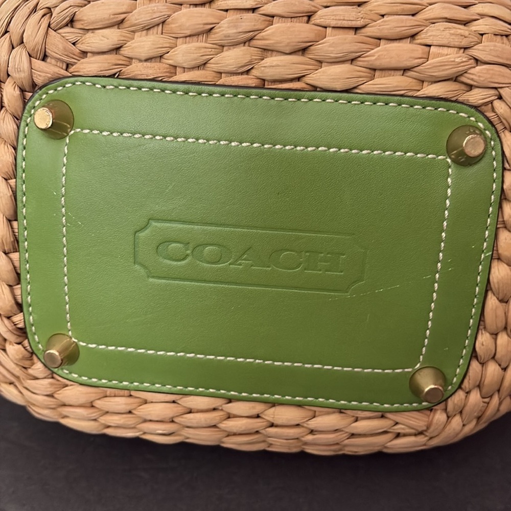 Limited Edition Coach Legacy straw leather handbag large like new condition - Picture 9 of 12